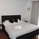 Апартаменти Villas-capistrano Нерха