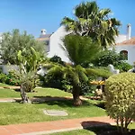 Апартаменти Villas-capistrano Нерха