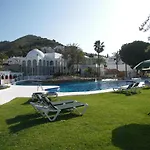 Villas-capistrano * Nerja