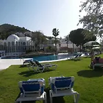 Villas-capistrano * Nerja